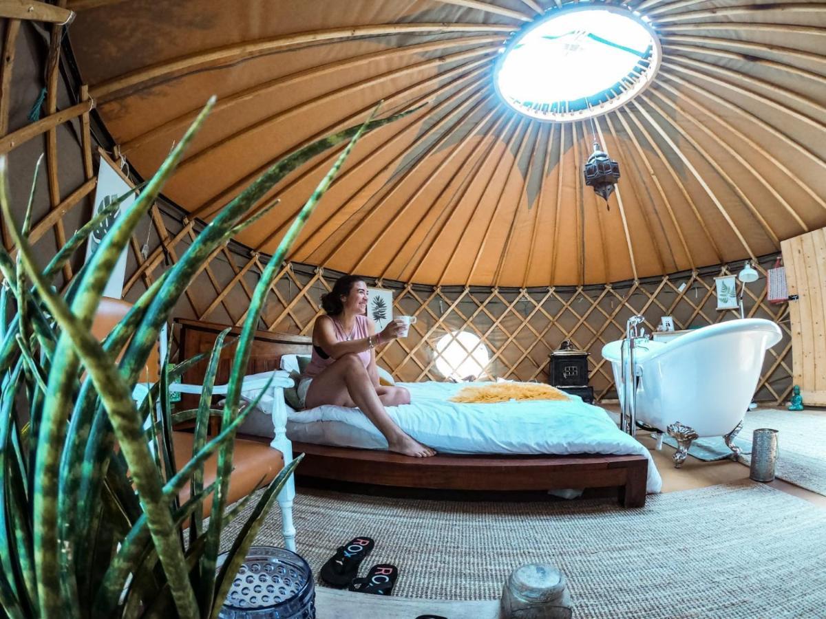 Hotel Cerchio Del Desiderio Glamping Retreat à Pescara Extérieur photo
