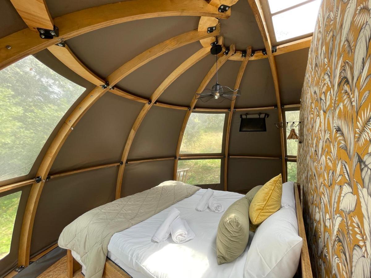 Hotel Cerchio Del Desiderio Glamping Retreat à Pescara Extérieur photo