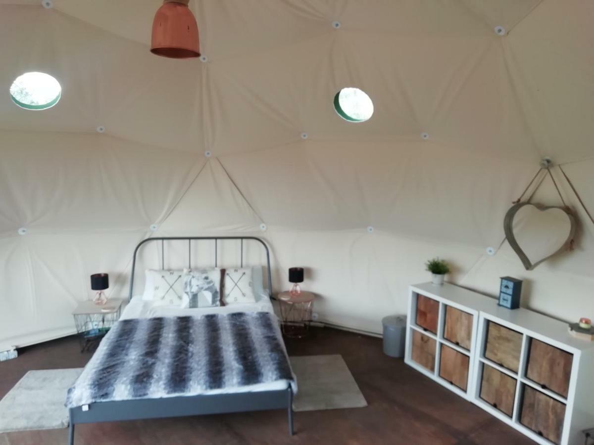 Hotel Cerchio Del Desiderio Glamping Retreat à Pescara Extérieur photo